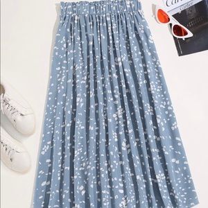 SHEIN flared midi skirt size M